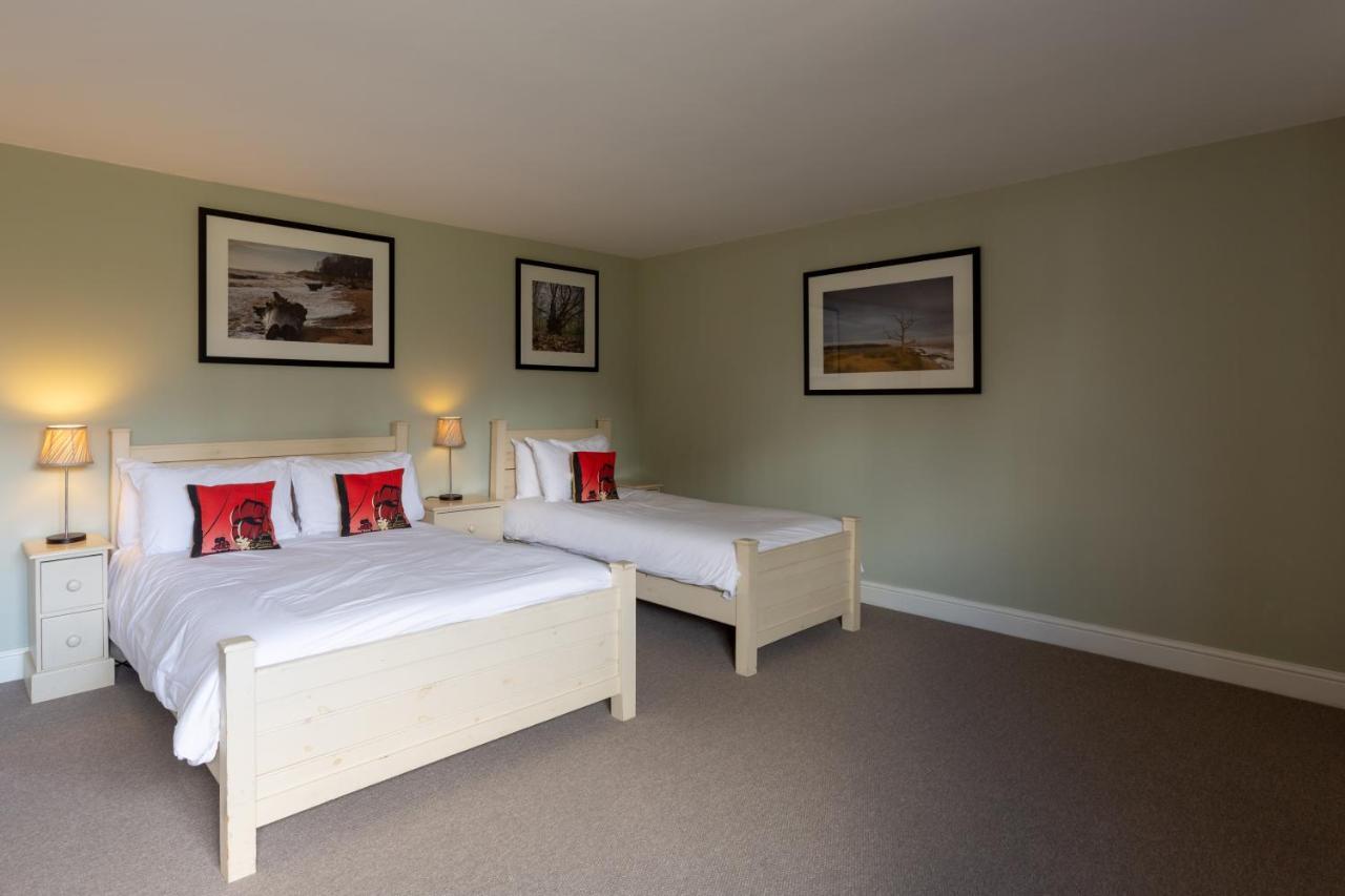 The Plough Hotel Wangford Bagian luar foto